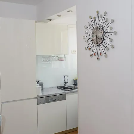 Flora Apartment Split