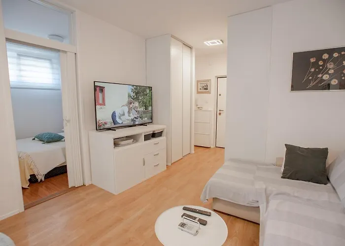 Flora Apartman Split